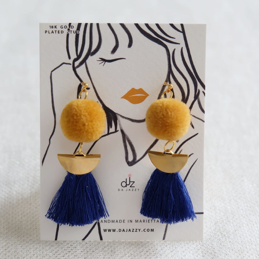 THE HONEY MOON POMPOM NAVY TASSEL 18K EARRINGS STUDS