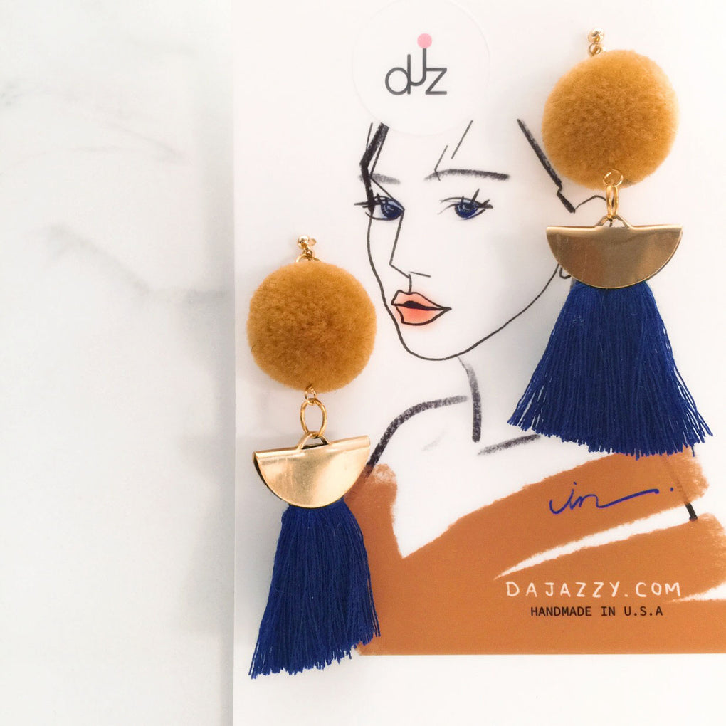 THE HONEY MOON POMPOM NAVY TASSEL 18K EARRINGS STUDS