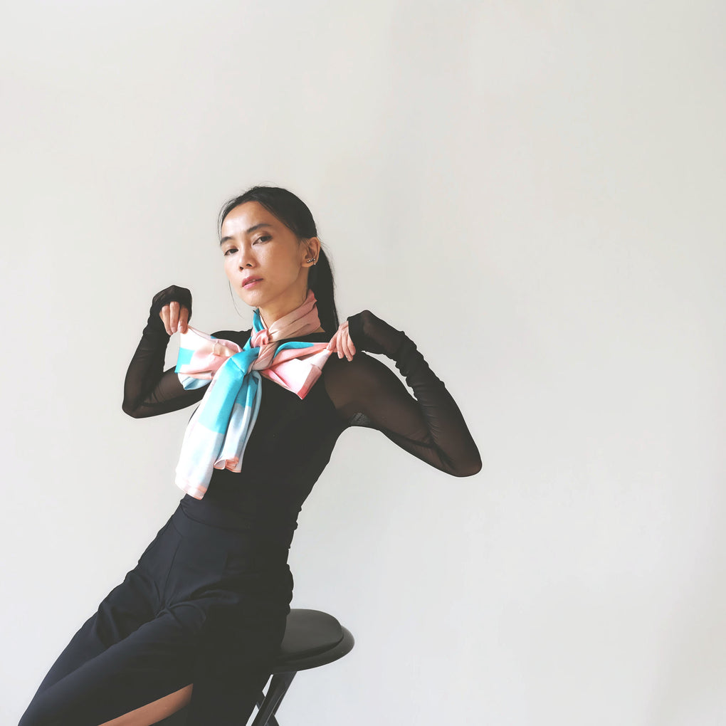 MURALLA ROJA LONG SILK SCARF