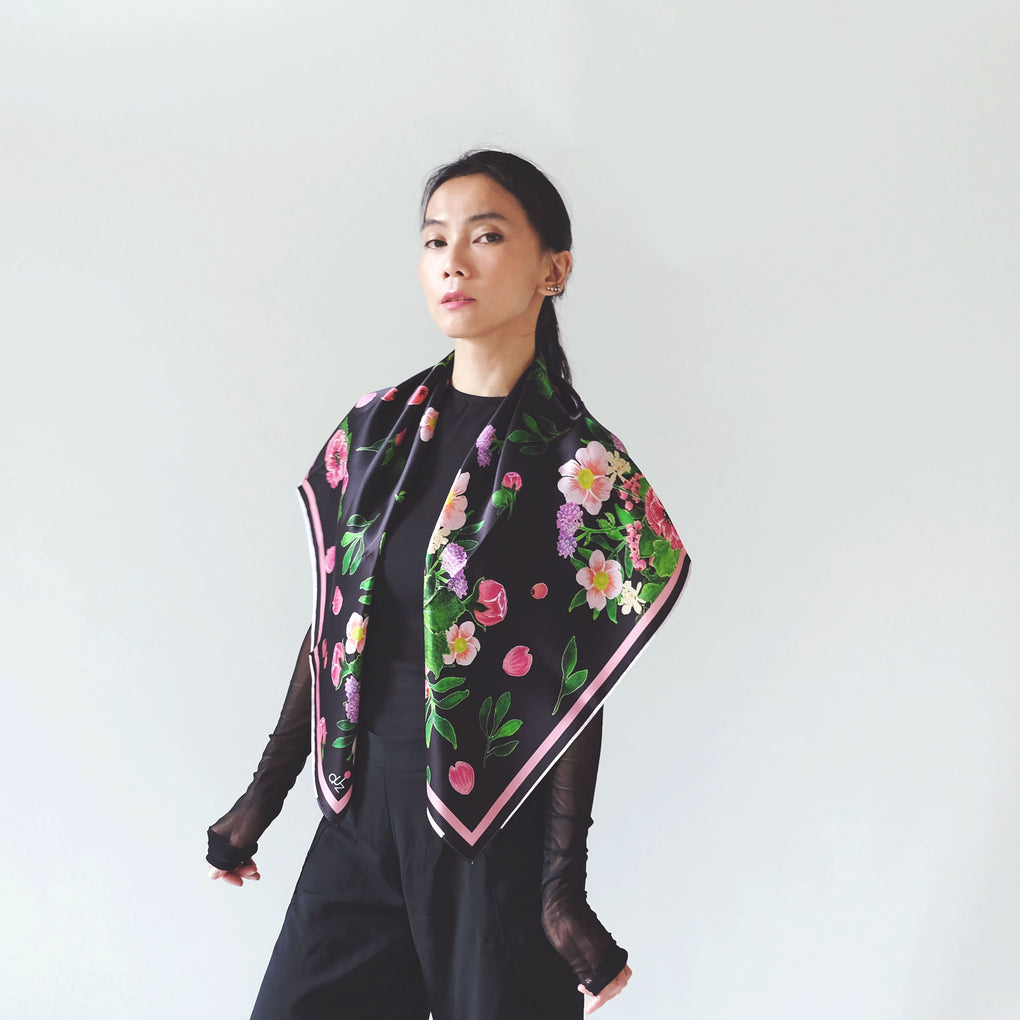 BOUQUET OF FLOWERS BLACK SQUARE SILK SCARF