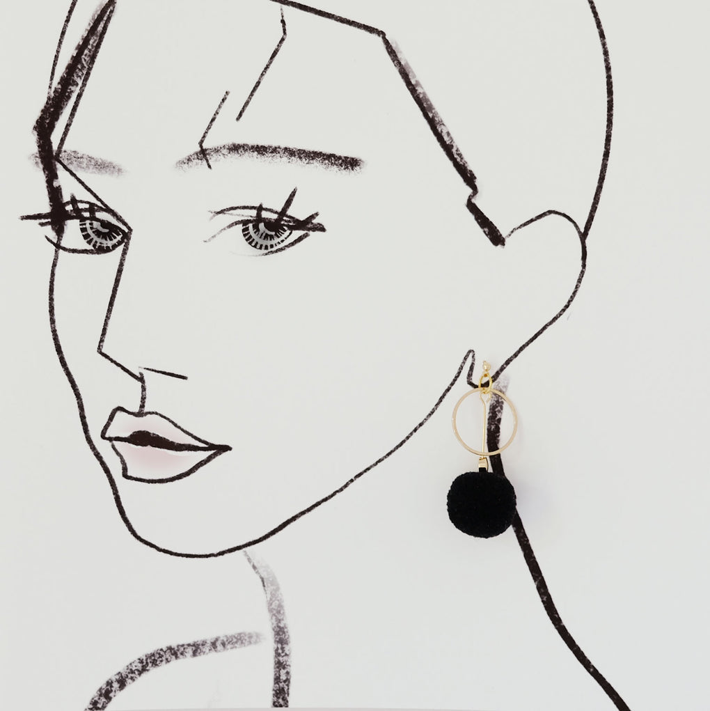 THE MIRRORS BLACK POMPOM 18K GOLD-PLATED DROP EARRINGS